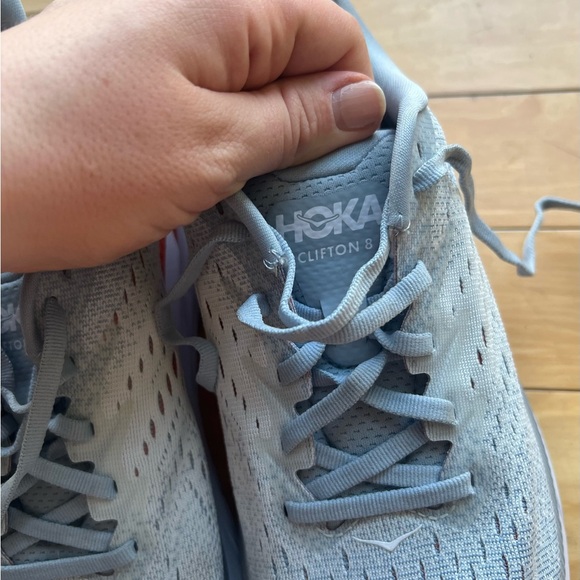 Clifton 8 - Size 9 WIDE | Like New - Picture 5 of 7